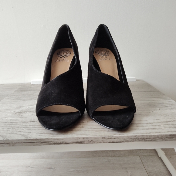 NWOT Vince Camuto Heels S41 - Picture 4 of 4